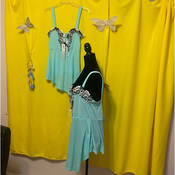 New Beautiful Size Medium (6) or 3 X-Large (14) Blouse!(#292) - Picture 2 of 10